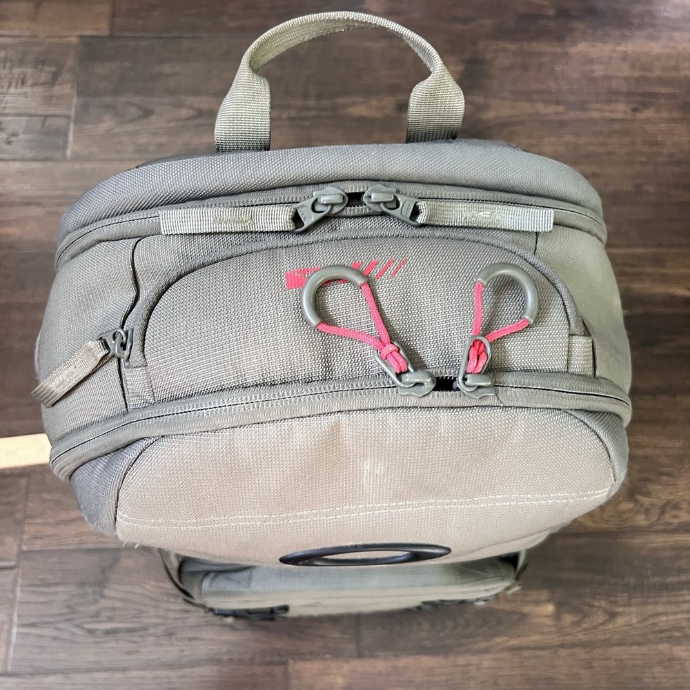 OAKLEY CHAMBER RANGE BACKPACK RARE Green Elite Special Forces Transport Day Pack - Picture 6 of 12